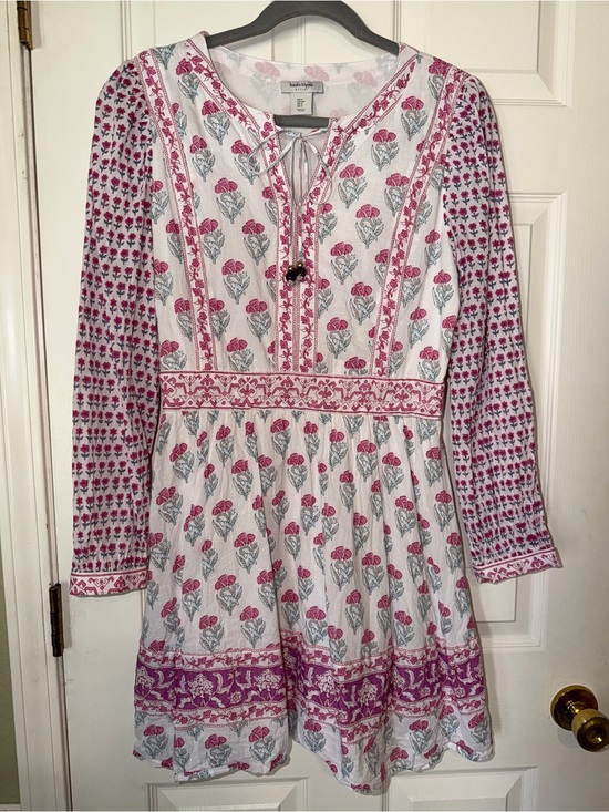 Haute Hippie Dresses & Skirts - Haute Hippie Pink and White Floral Tunic Dress